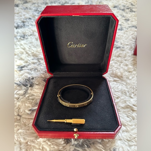 Cartier LOVE Bracelet | 18k Yellow Gold - Picture 2 of 11